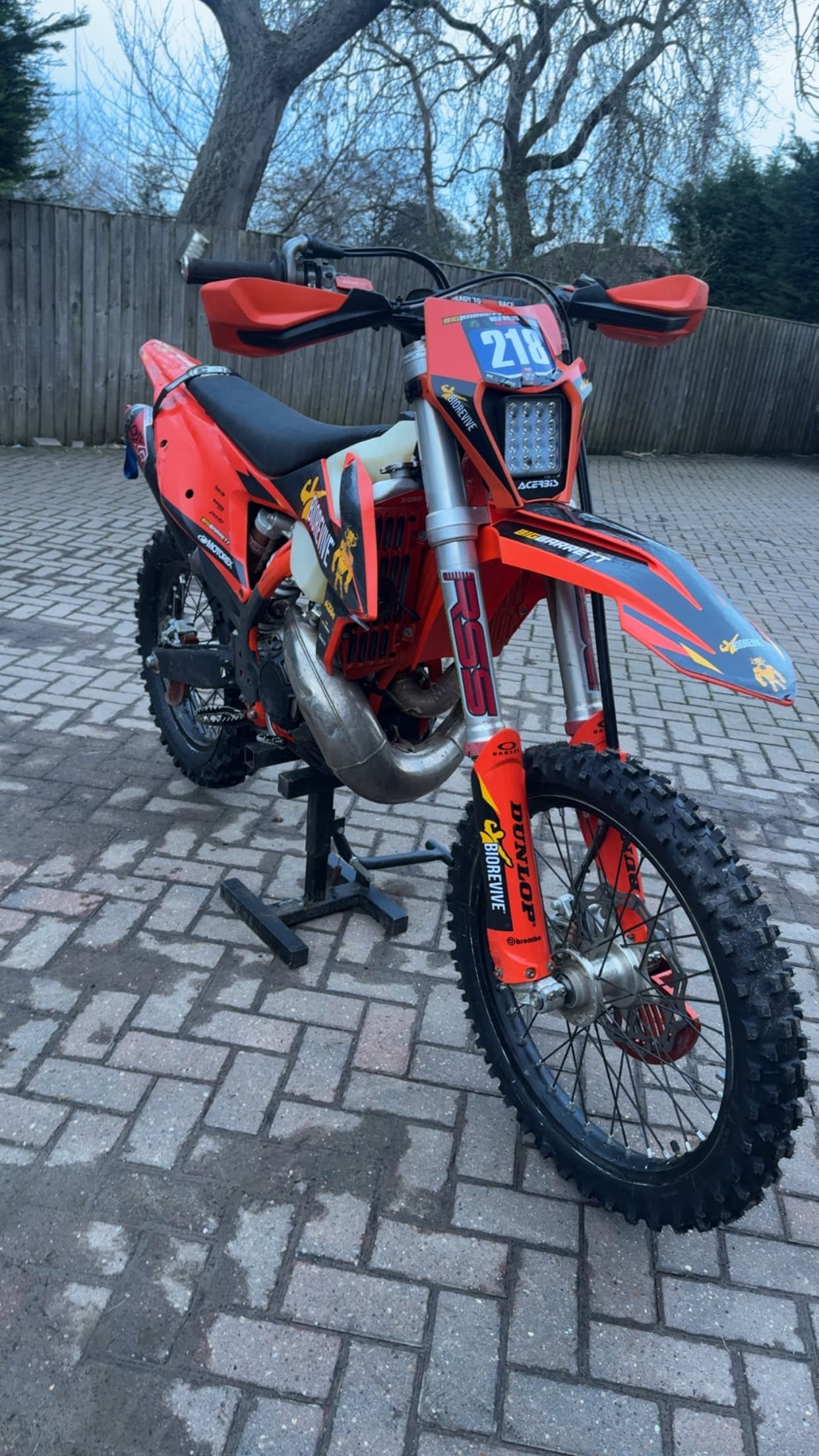 Theo’s red enduro bike